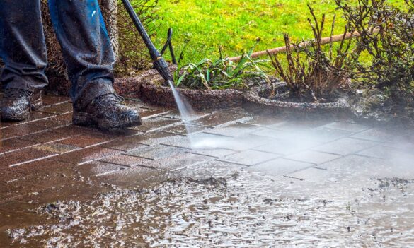 General Assistants in Schools: Cleaning hard surfaces